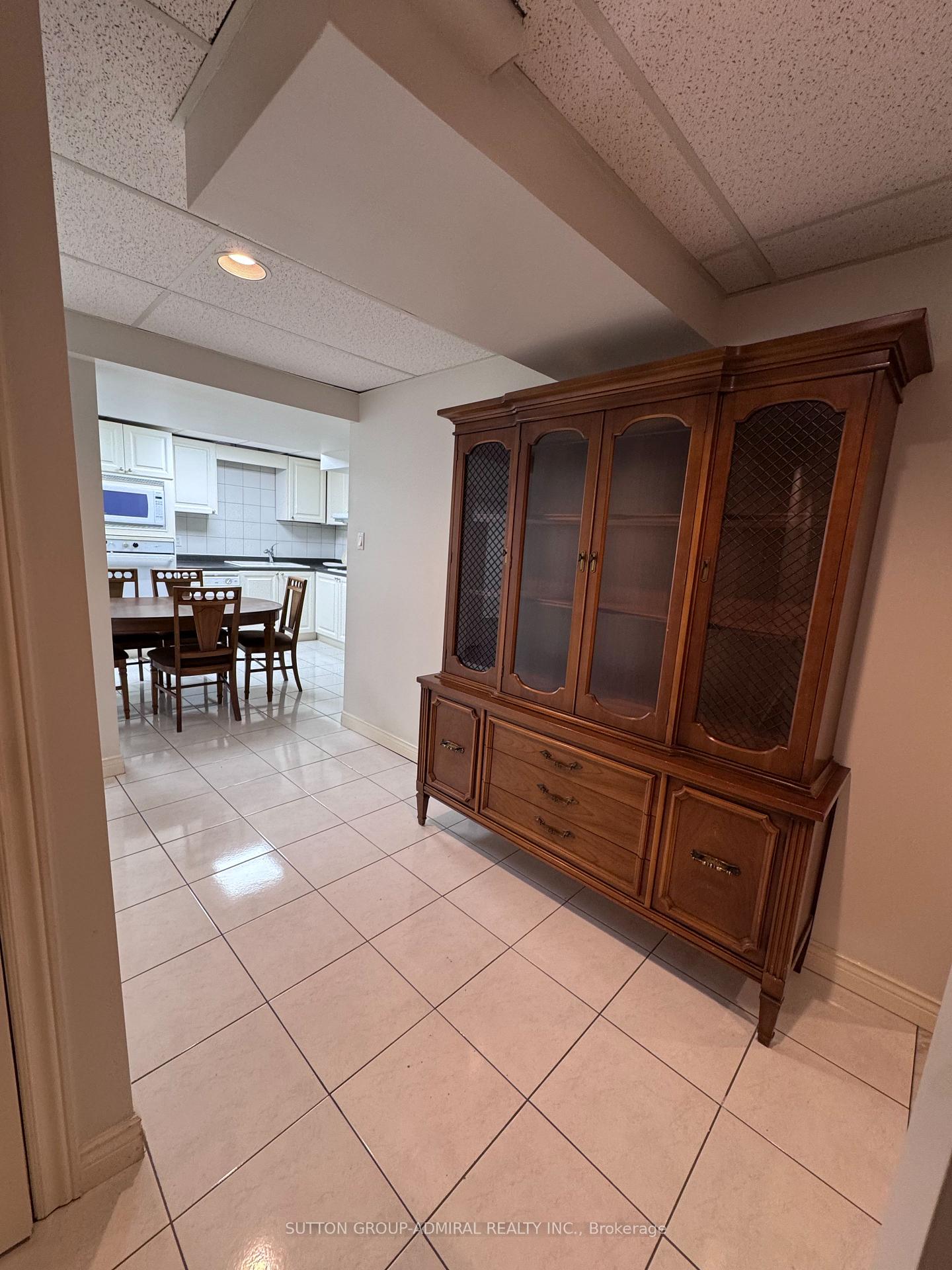 Photo 7 of Unit LOWER, 60 Spring Town Road, Vaughan, East Woodbridge — HOMEH