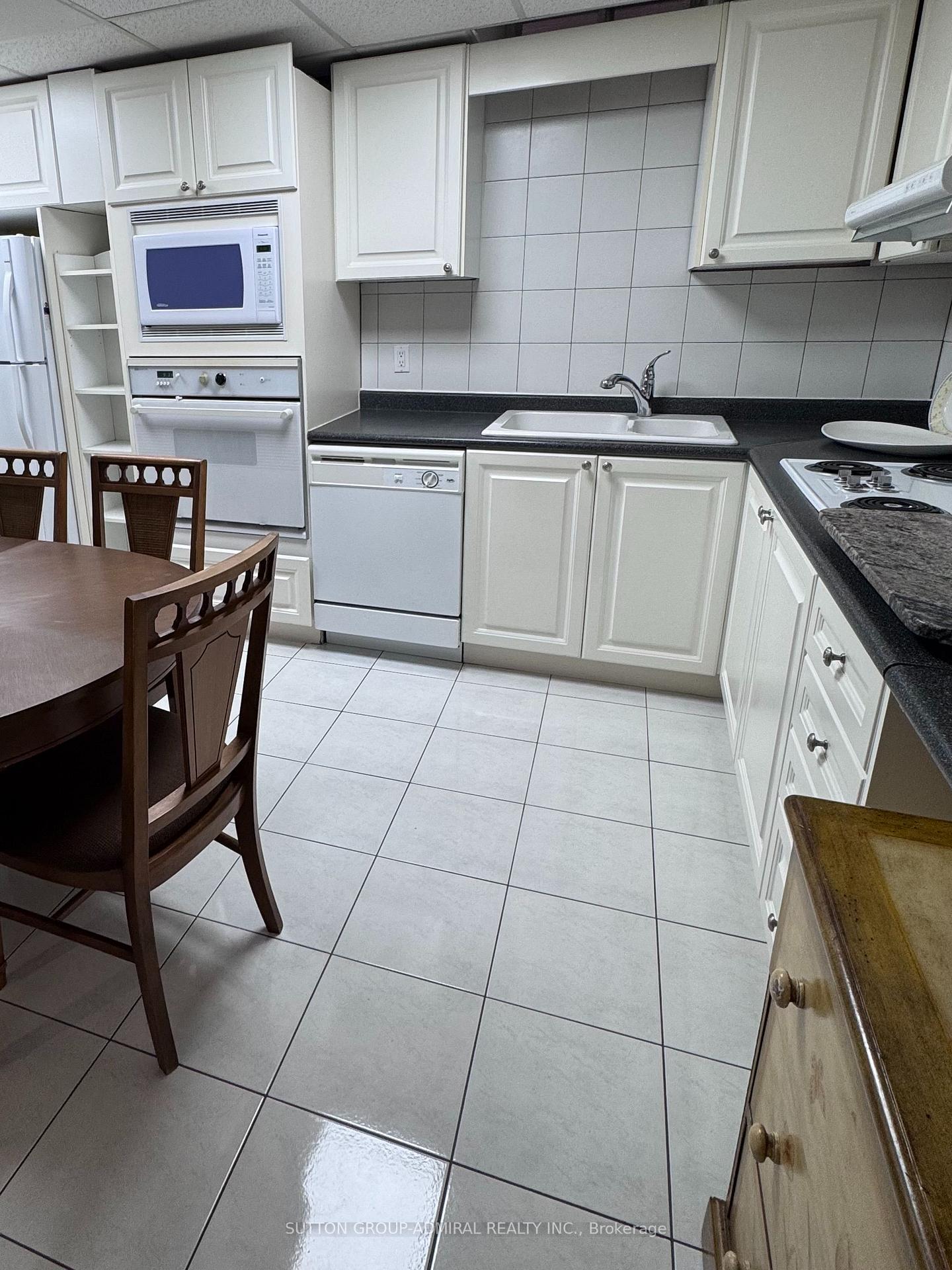 Photo 9 of Unit LOWER, 60 Spring Town Road, Vaughan, East Woodbridge — HOMEH