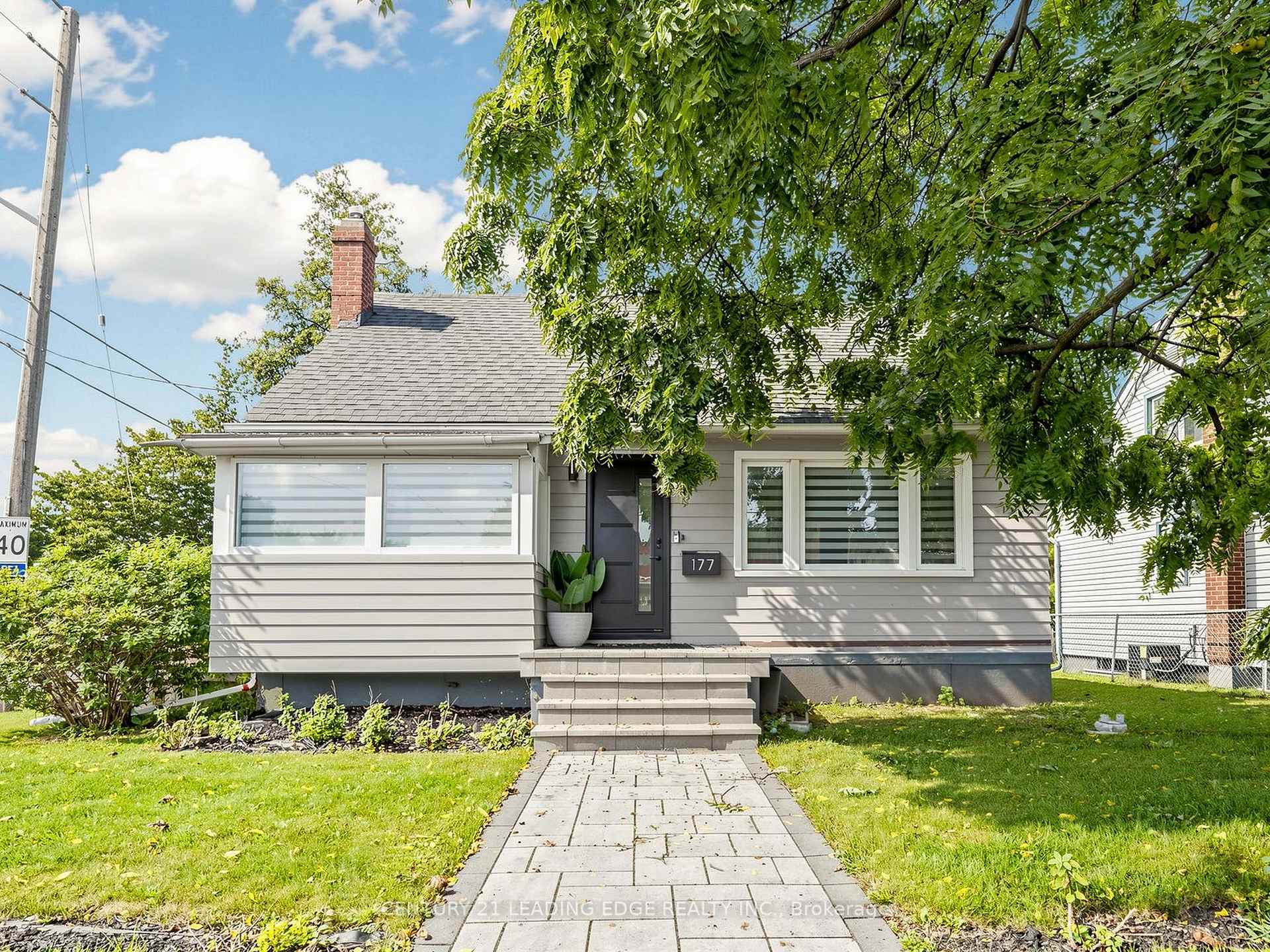 Photo of 177 Park Road N