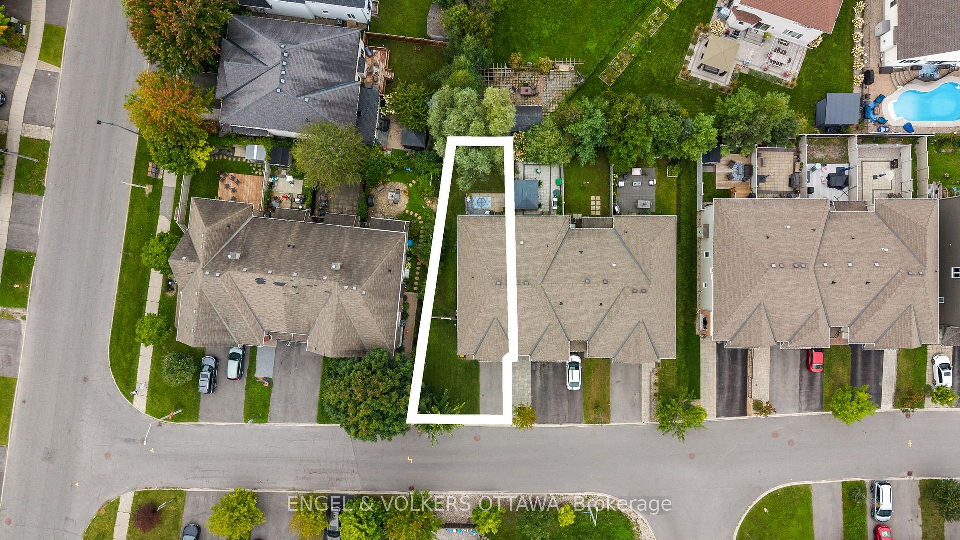 Photo 32 of 309 Alasken Drive, Ottawa, Blossom Park/Kemp Park/Findlay Creek — HOMEH