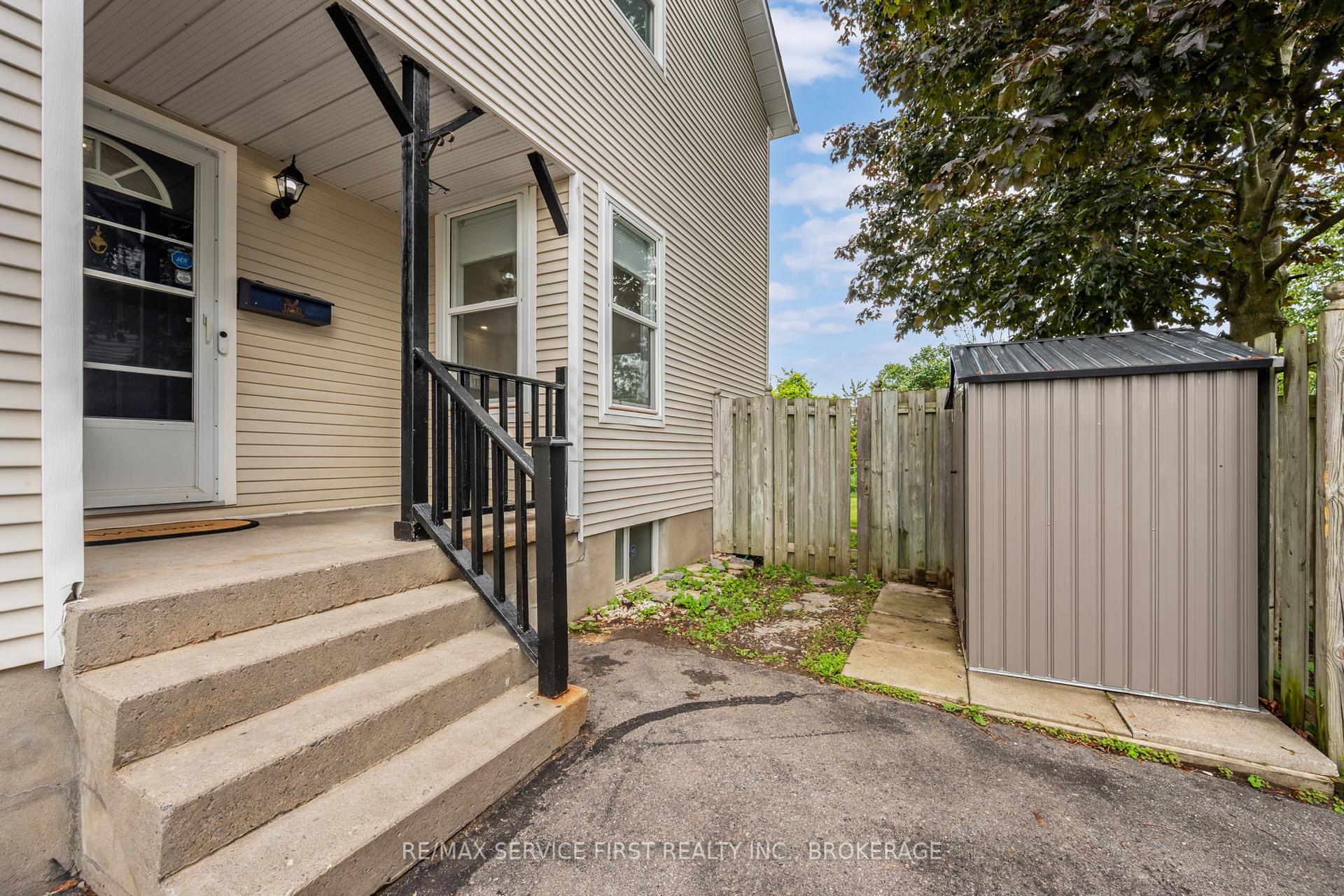 Photo 3 of 53 Mckeown Crescent, Loyalist, Amherstview — HOMEH