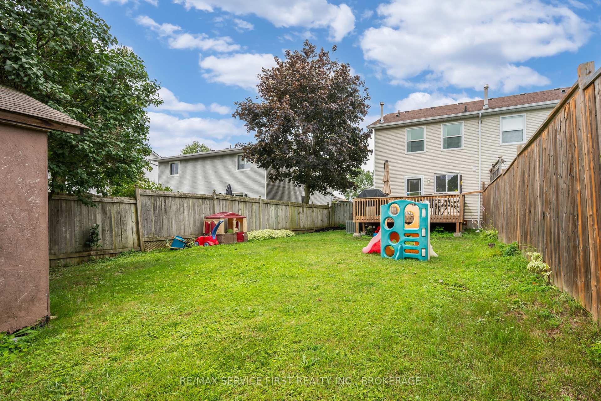 Photo 4 of 53 Mckeown Crescent, Loyalist, Amherstview — HOMEH
