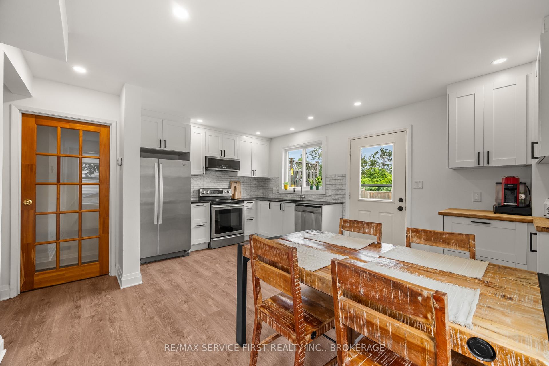 Photo 8 of 53 Mckeown Crescent, Loyalist, Amherstview — HOMEH