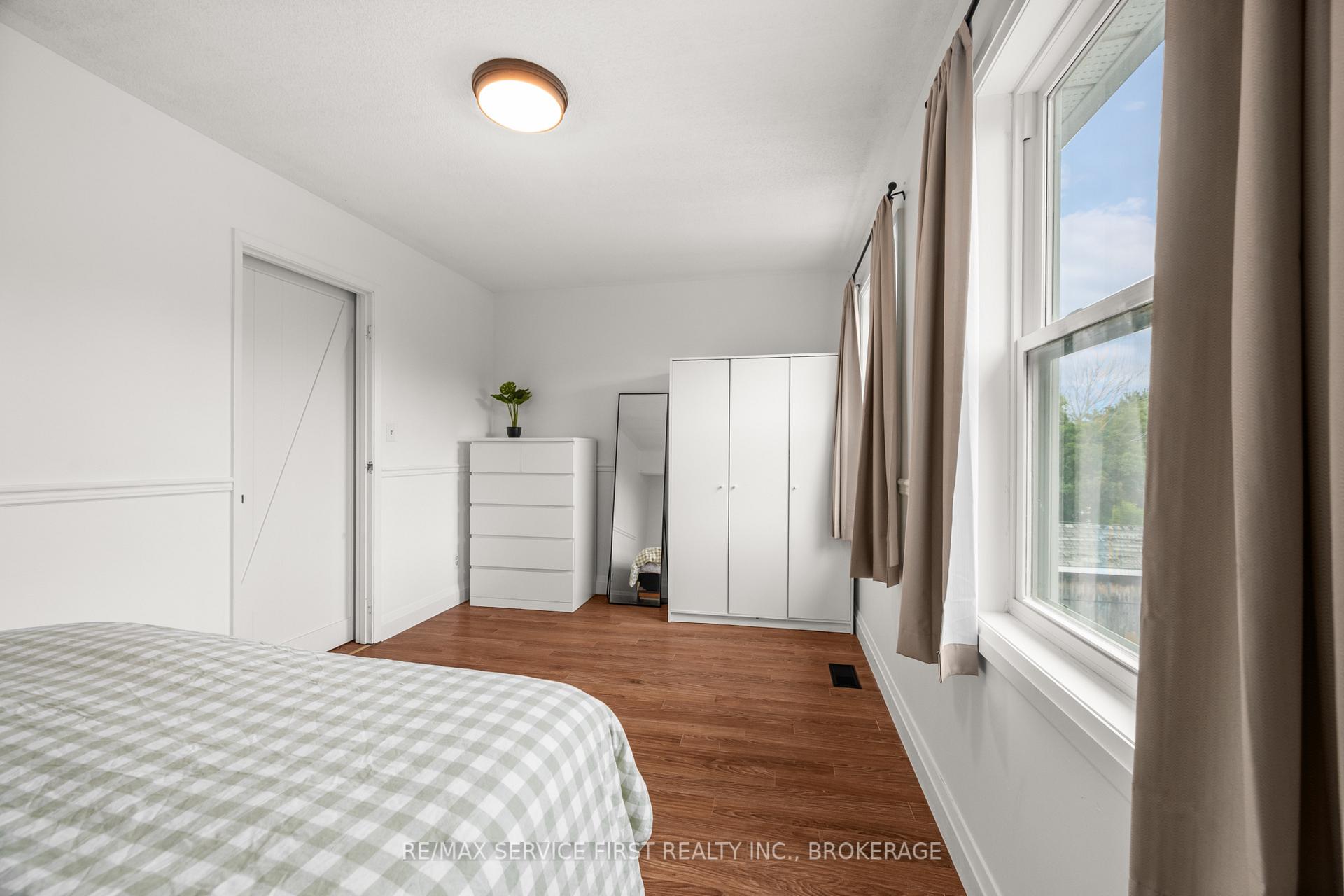 Photo 16 of 53 Mckeown Crescent, Loyalist, Amherstview — HOMEH
