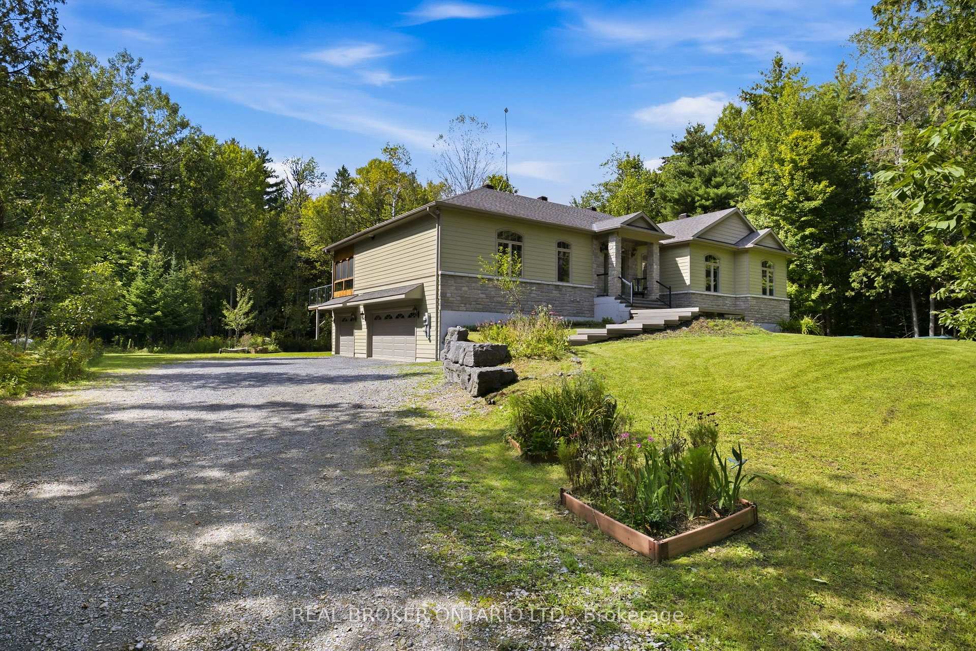 Photo 2 of 3475 Torwood Drive, Ottawa, Dunrobin Shores — HOMEH