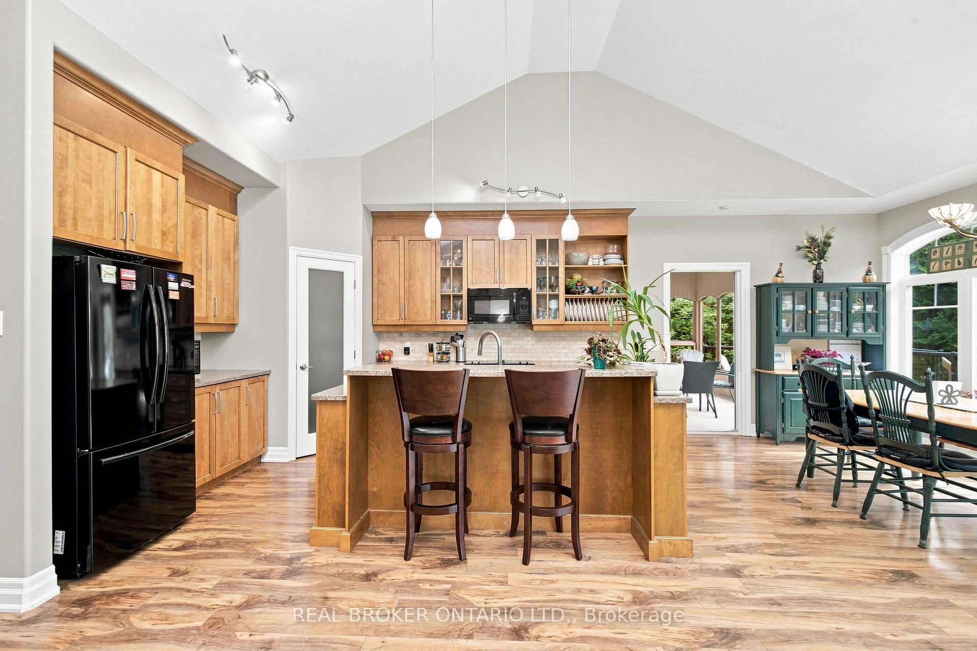 Photo 13 of 3475 Torwood Drive, Ottawa, Dunrobin Shores — HOMEH