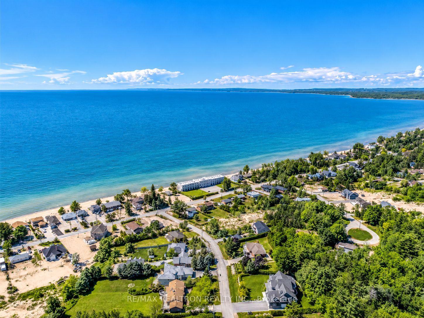 Photo 6 of Unit 2, 1064 Tiny Beaches Road S, Tiny, Rural Tiny — HOMEH