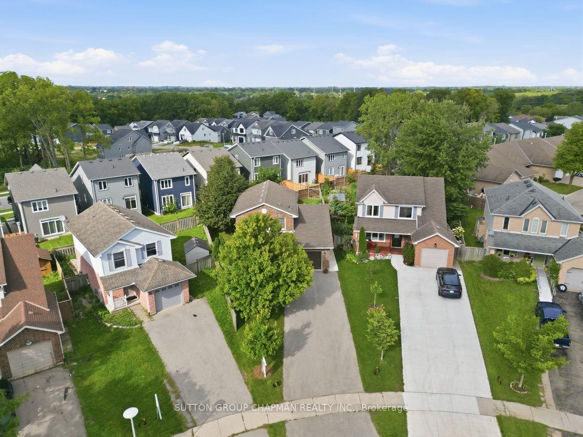Photo 3 of 115 Gerald Crescent, London, South J — HOMEH