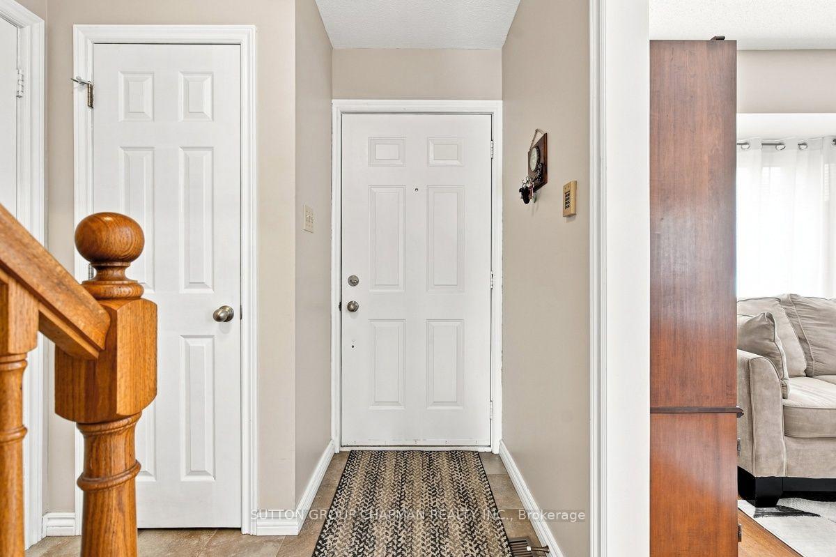 Photo 6 of 115 Gerald Crescent, London, South J — HOMEH