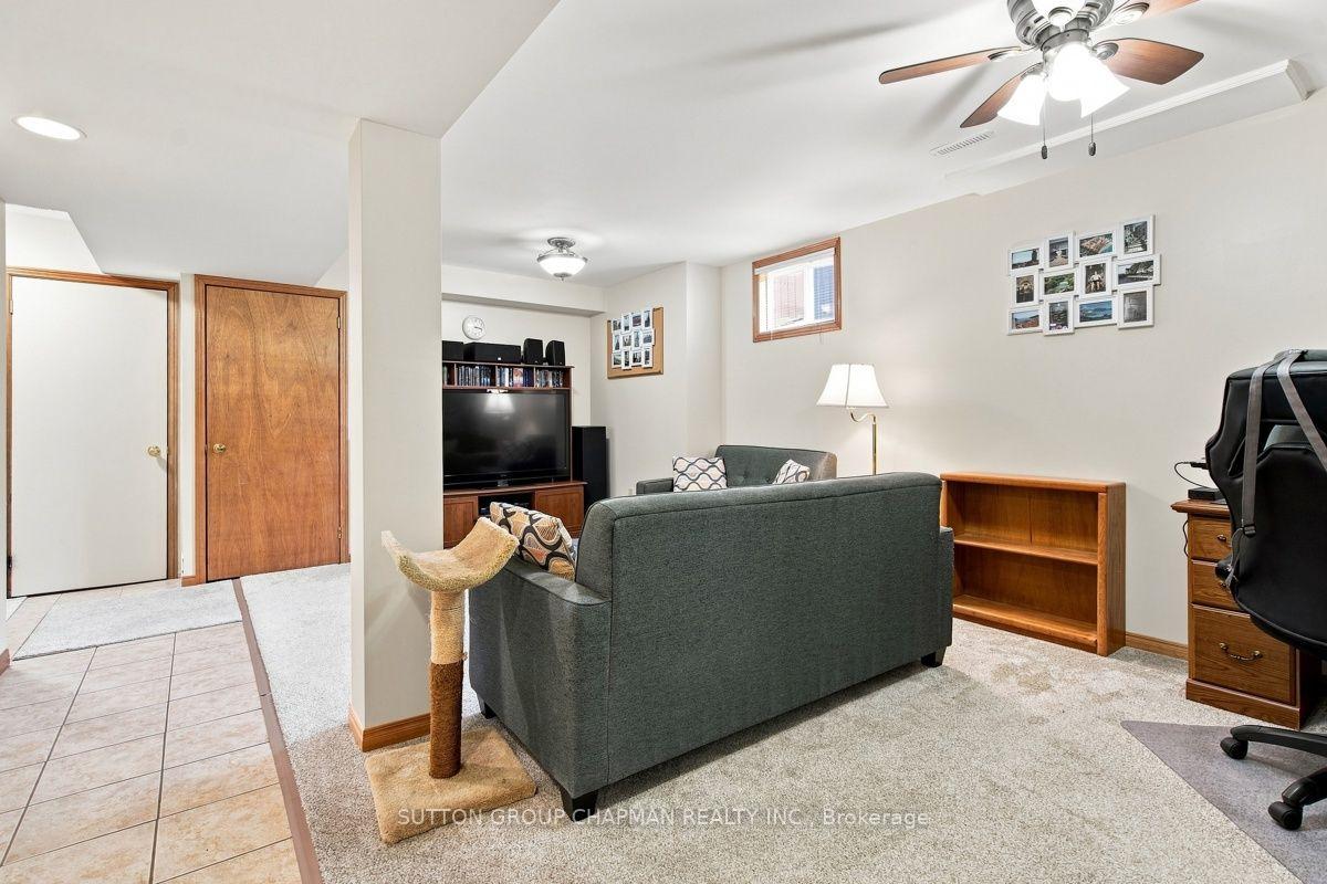 Photo 28 of 115 Gerald Crescent, London, South J — HOMEH