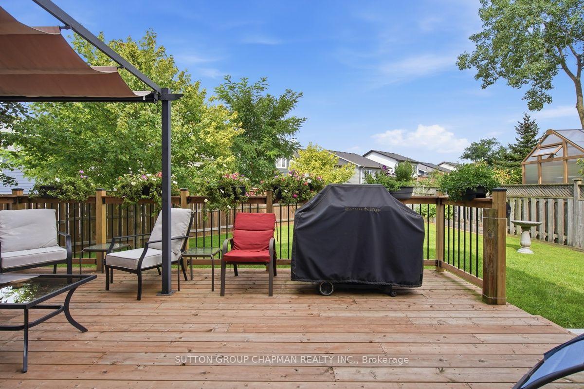 Photo 34 of 115 Gerald Crescent, London, South J — HOMEH