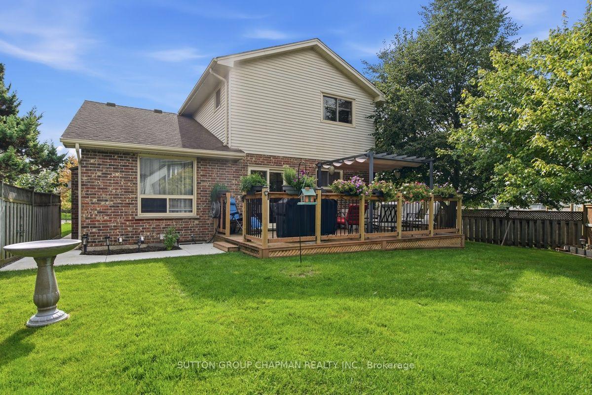 Photo 41 of 115 Gerald Crescent, London, South J — HOMEH