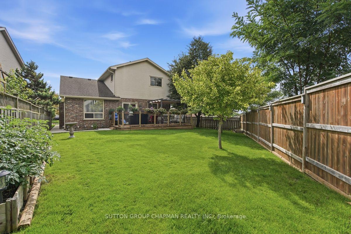 Photo 43 of 115 Gerald Crescent, London, South J — HOMEH