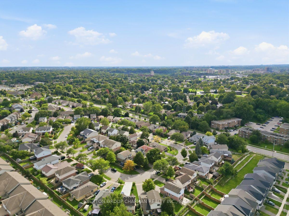 Photo 46 of 115 Gerald Crescent, London, South J — HOMEH