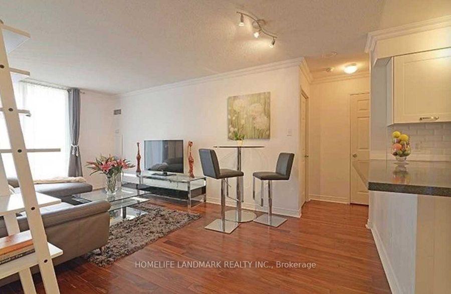 Photo 3 of Unit 811, 256 Doris Avenue, North York, Willowdale East — HOMEH