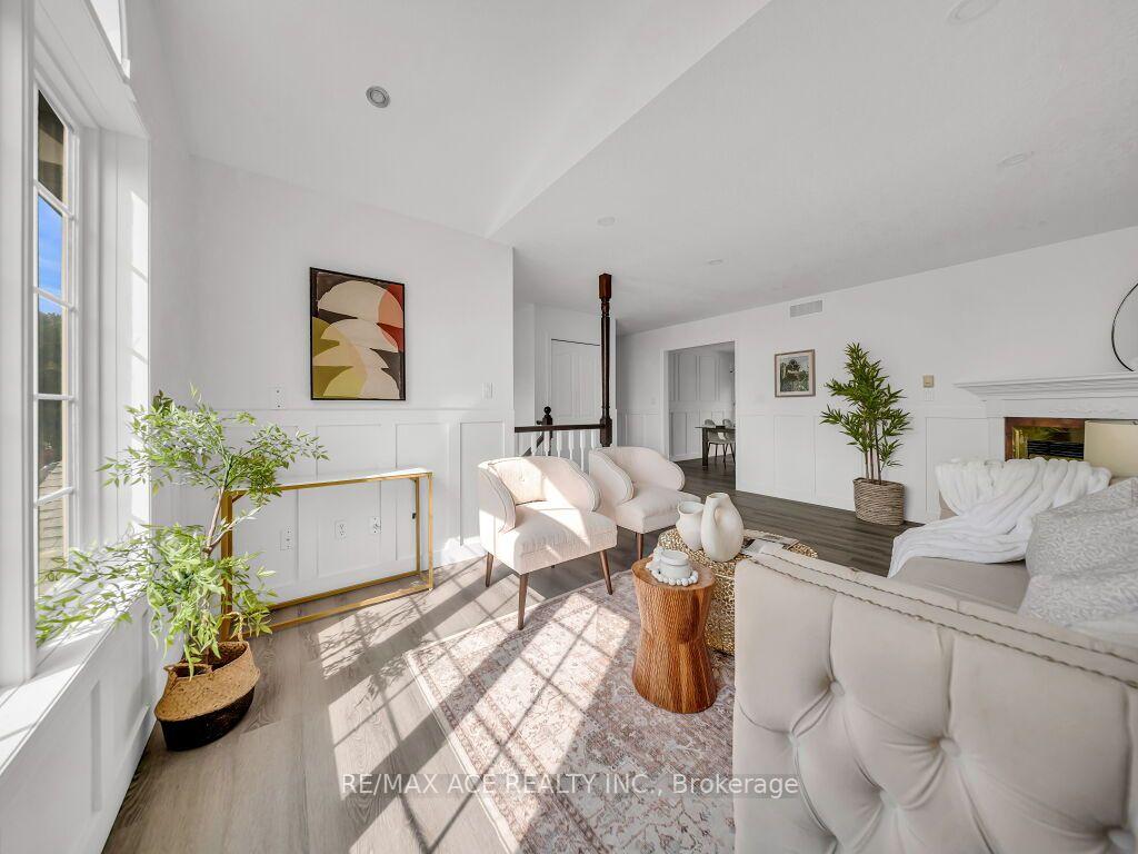 Photo 8 of 46 McLachlan Place, Guelph, Willow West/Sugarbush/West Acres — HOMEH