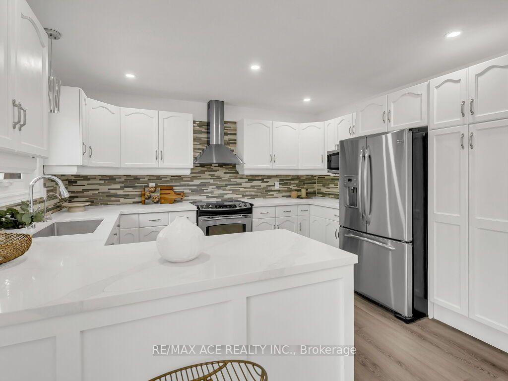 Photo 13 of 46 McLachlan Place, Guelph, Willow West/Sugarbush/West Acres — HOMEH