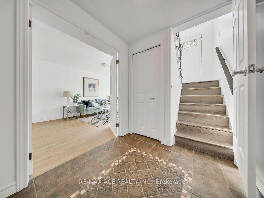 Photo 26 of 46 McLachlan Place, Guelph, Willow West/Sugarbush/West Acres — HOMEH