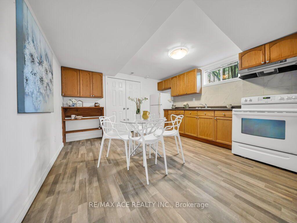 Photo 29 of 46 McLachlan Place, Guelph, Willow West/Sugarbush/West Acres — HOMEH