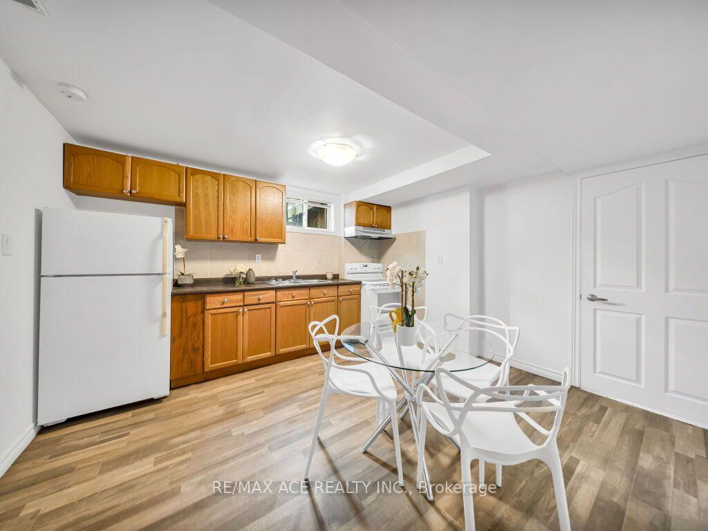 Photo 30 of 46 McLachlan Place, Guelph, Willow West/Sugarbush/West Acres — HOMEH