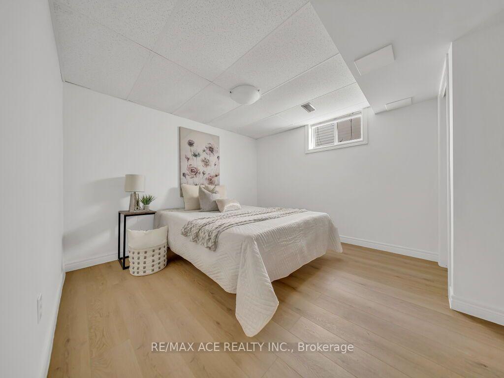 Photo 33 of 46 McLachlan Place, Guelph, Willow West/Sugarbush/West Acres — HOMEH