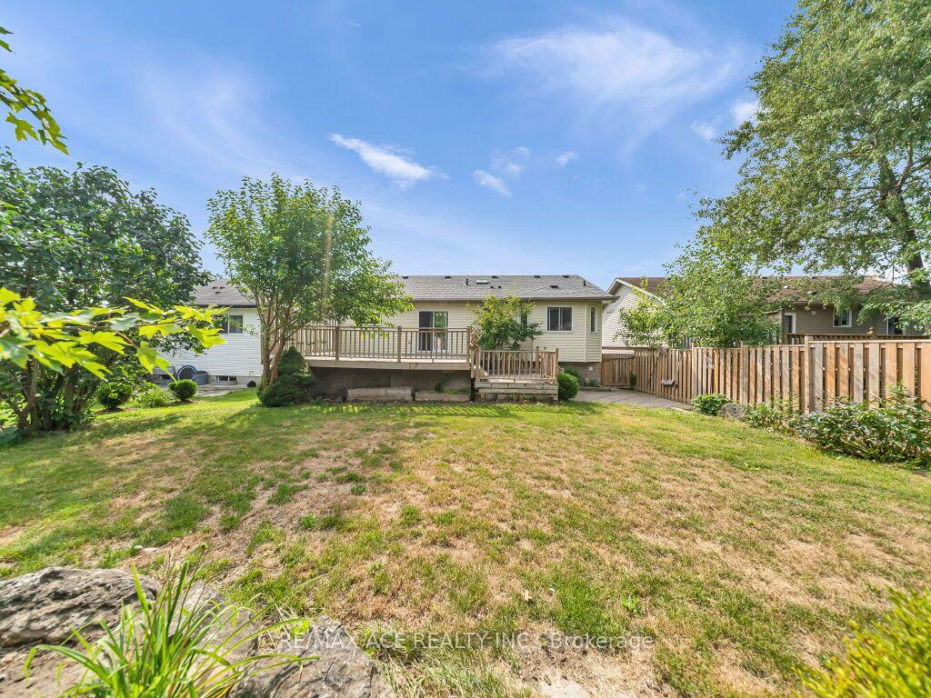 Photo 40 of 46 McLachlan Place, Guelph, Willow West/Sugarbush/West Acres — HOMEH