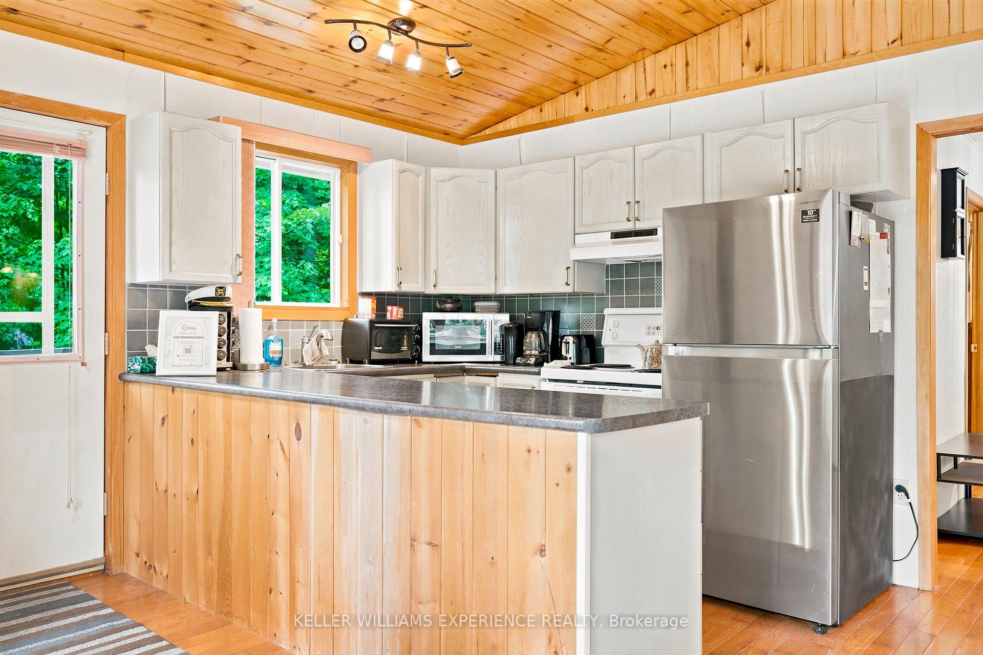 Photo 12 of 1689 Braeloch Road, Algonquin Highlands, Stanhope — HOMEH
