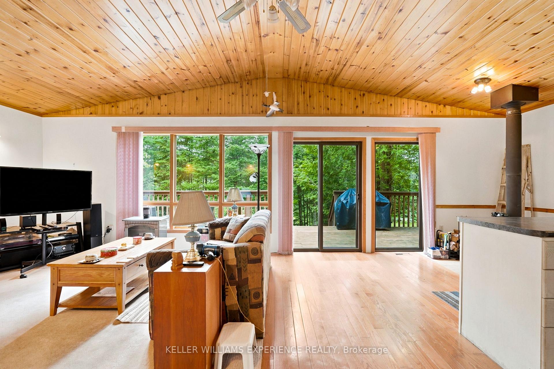 Photo 16 of 1689 Braeloch Road, Algonquin Highlands, Stanhope — HOMEH