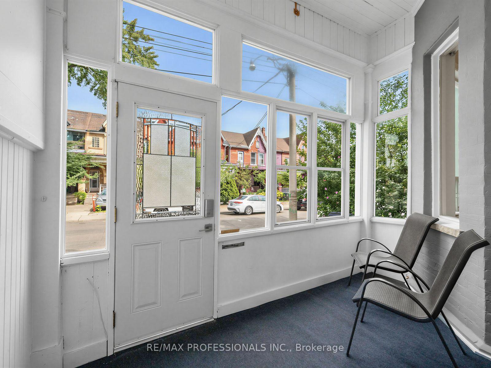 Photo 3 of 168 Markham Street, Toronto, Trinity-Bellwoods — HOMEH