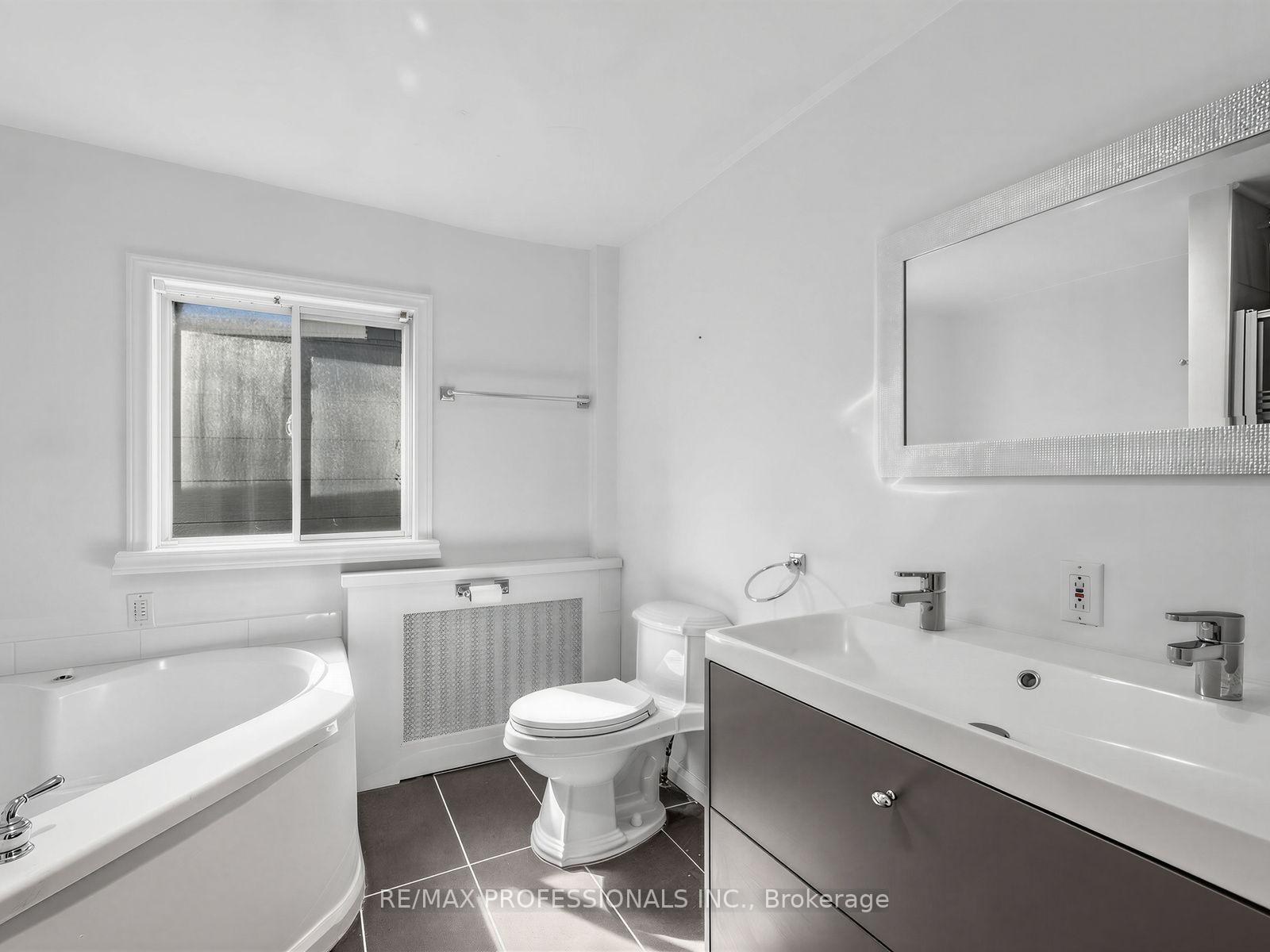 Photo 17 of 168 Markham Street, Toronto, Trinity-Bellwoods — HOMEH