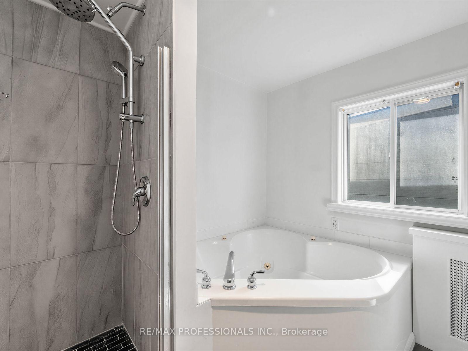 Photo 18 of 168 Markham Street, Toronto, Trinity-Bellwoods — HOMEH