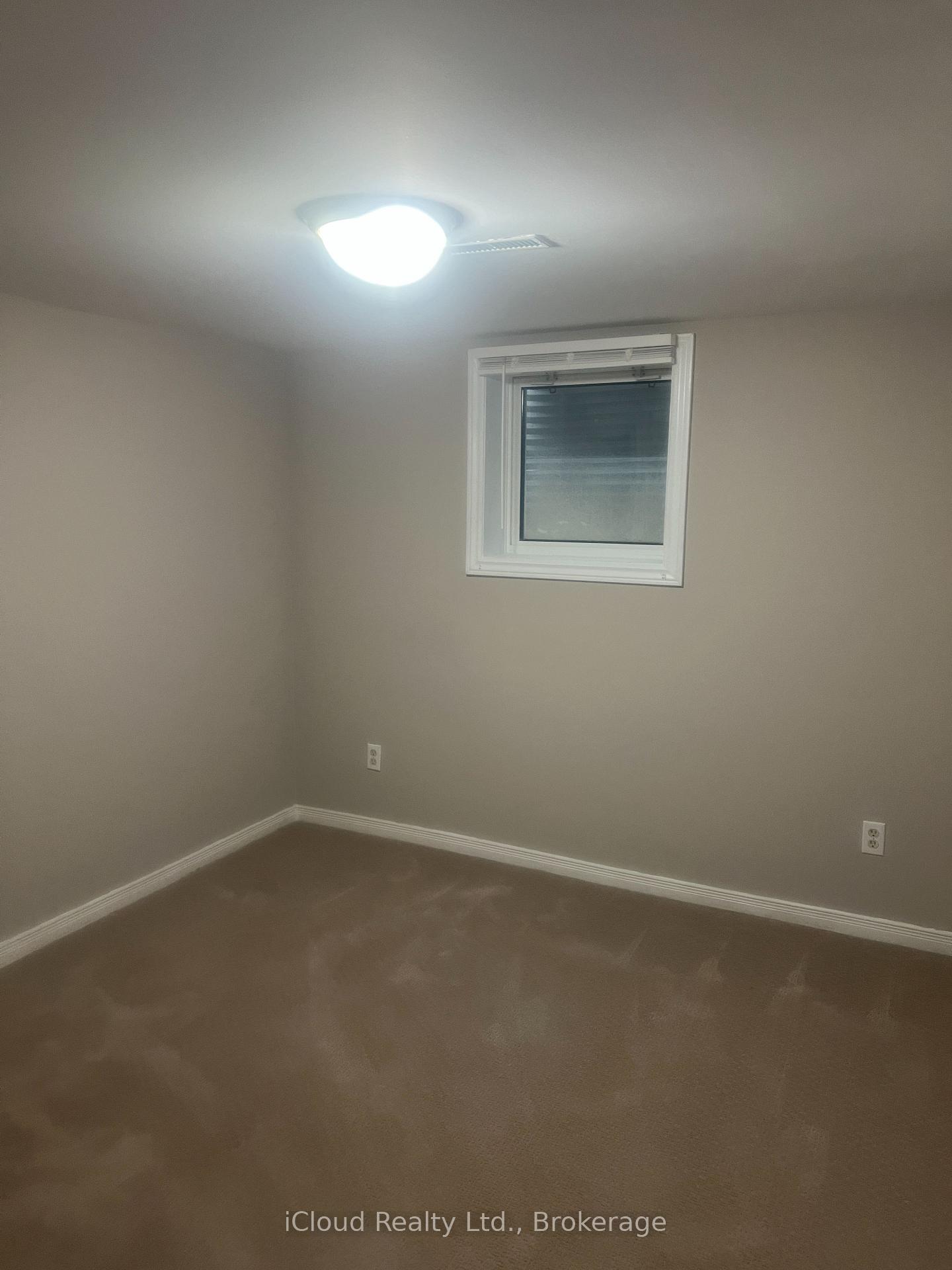 Photo 5 of Unit Bsmt, 1 Greybeaver Tr, Scarborough, Rouge — HOMEH