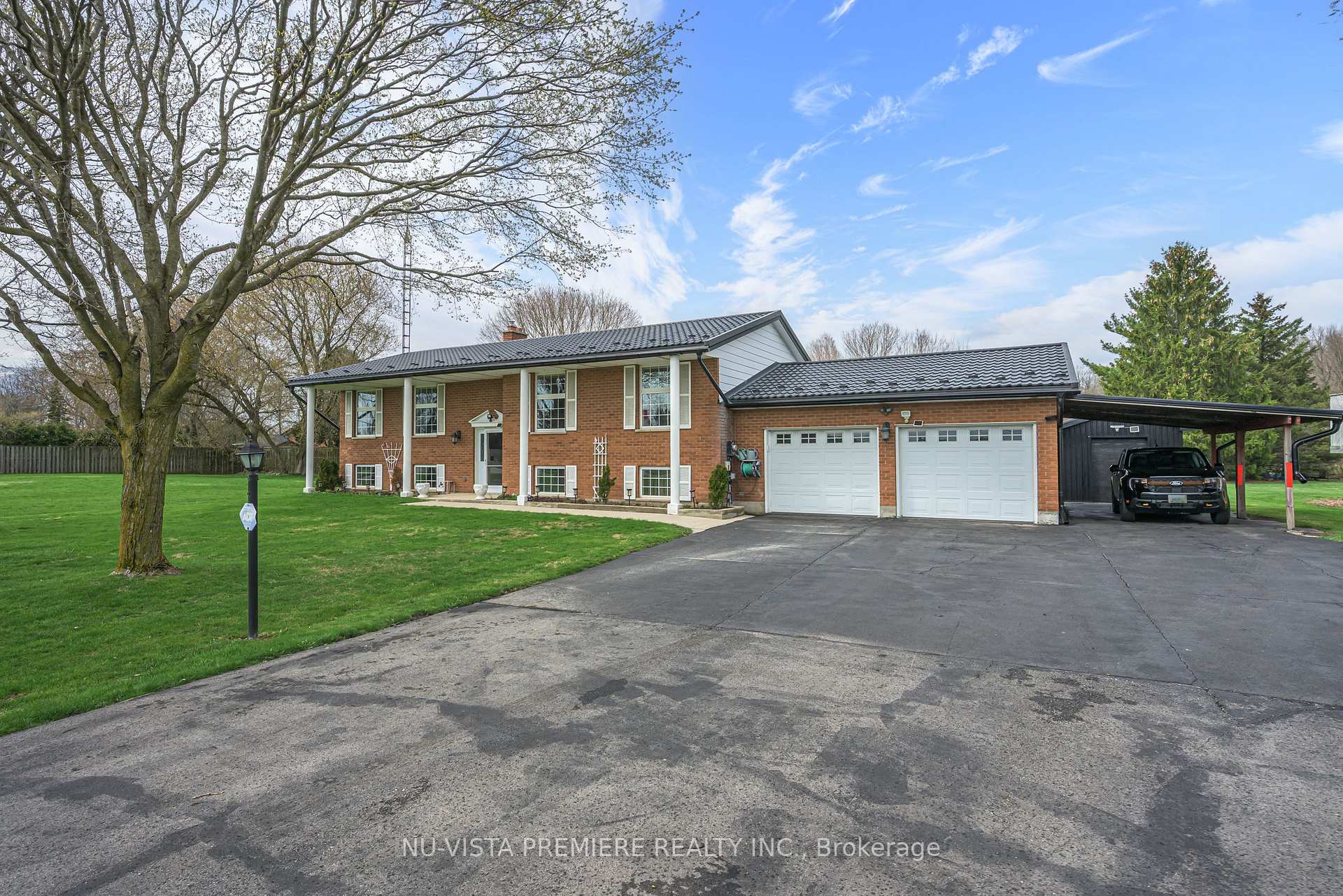 Photo of 15298 Medway Road