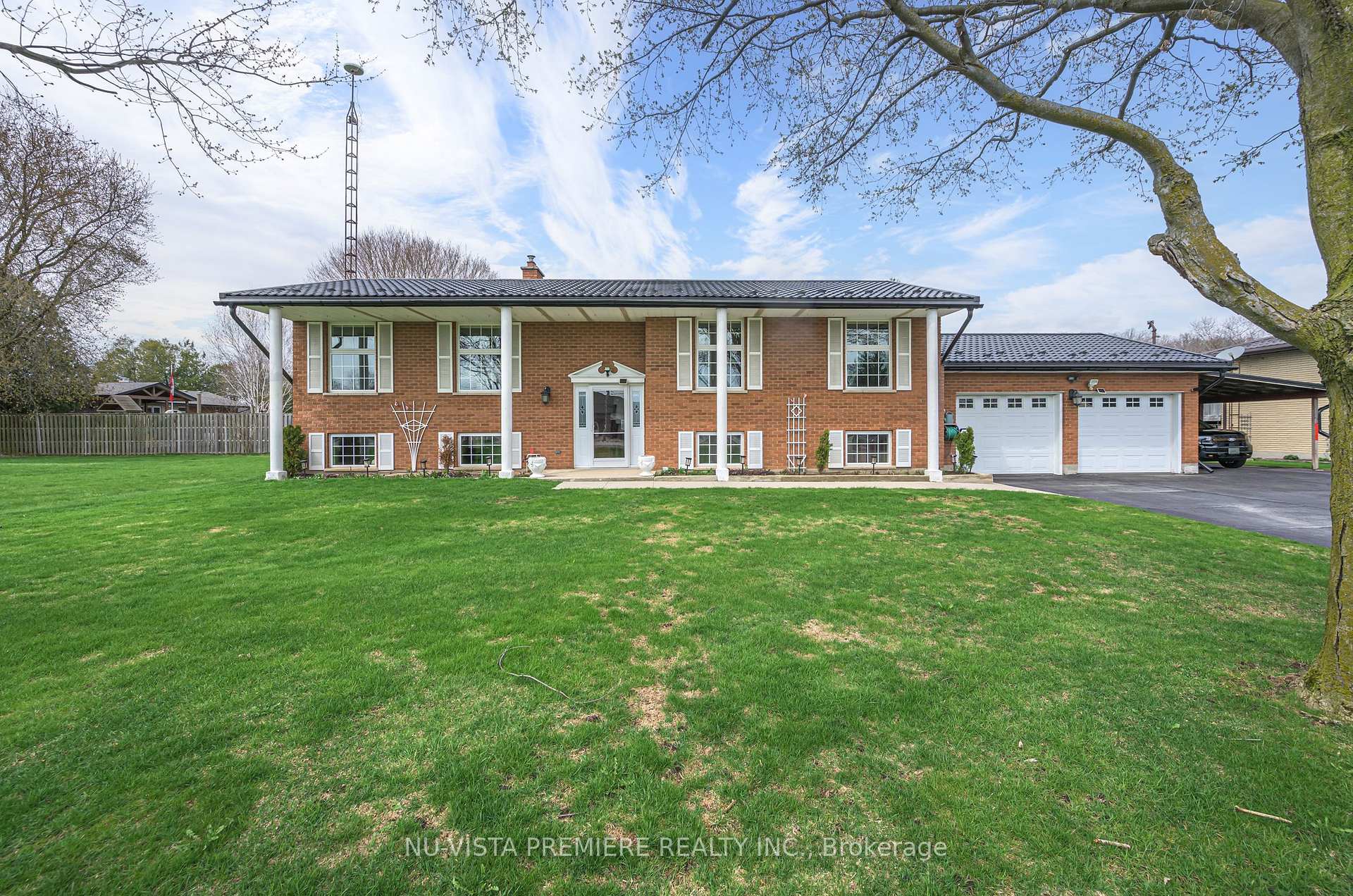 Photo 2 of 15298 Medway Road, Middlesex Centre, Ballymote — HOMEH