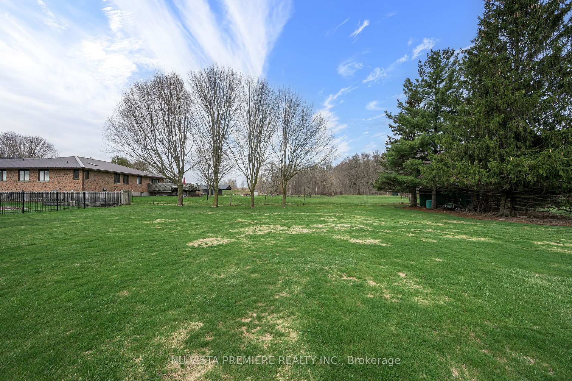 Photo 5 of 15298 Medway Road, Middlesex Centre, Ballymote — HOMEH