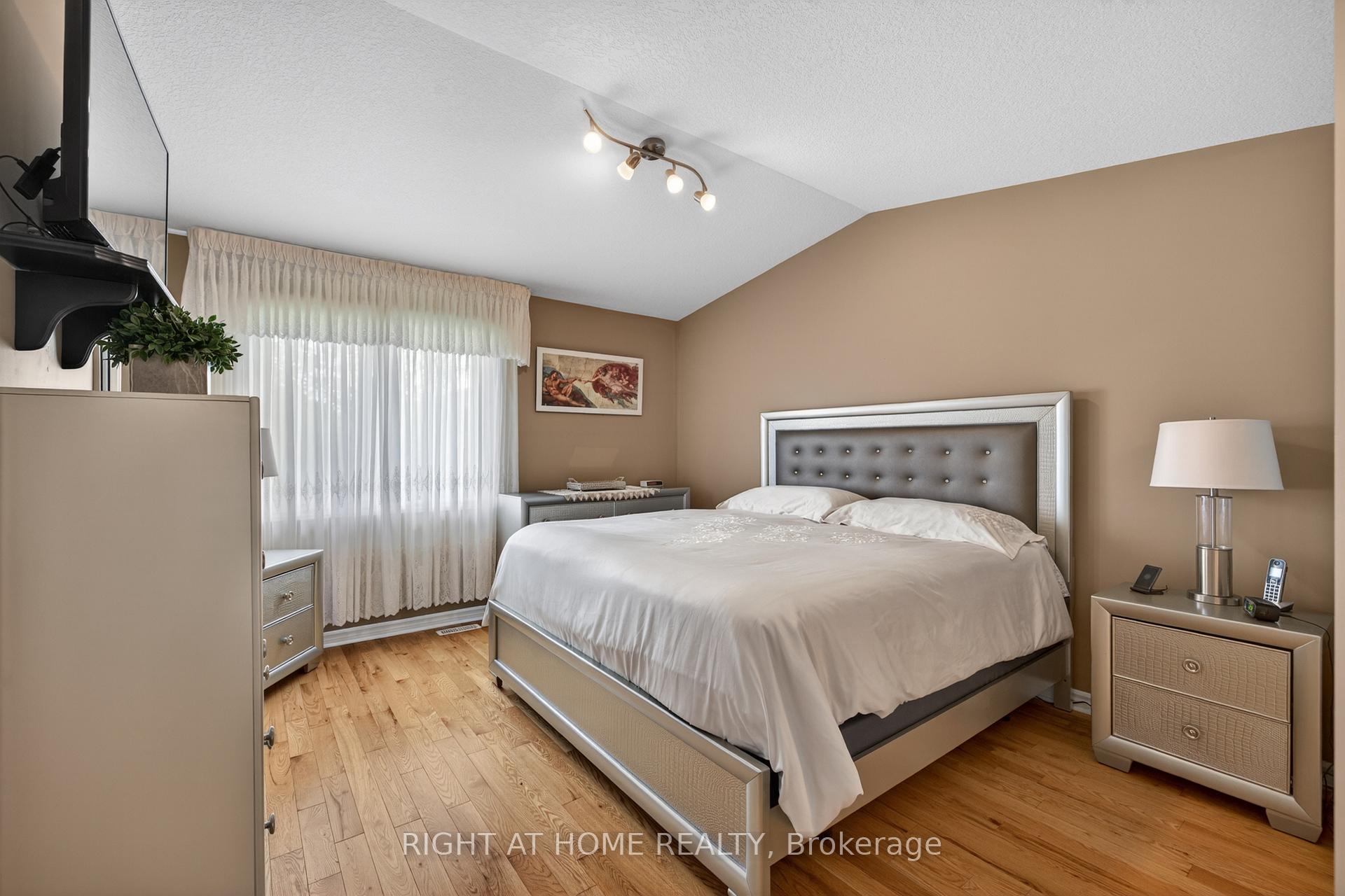 Photo 13 of Unit 21, 2100 Denview Avenue, London, North S — HOMEH