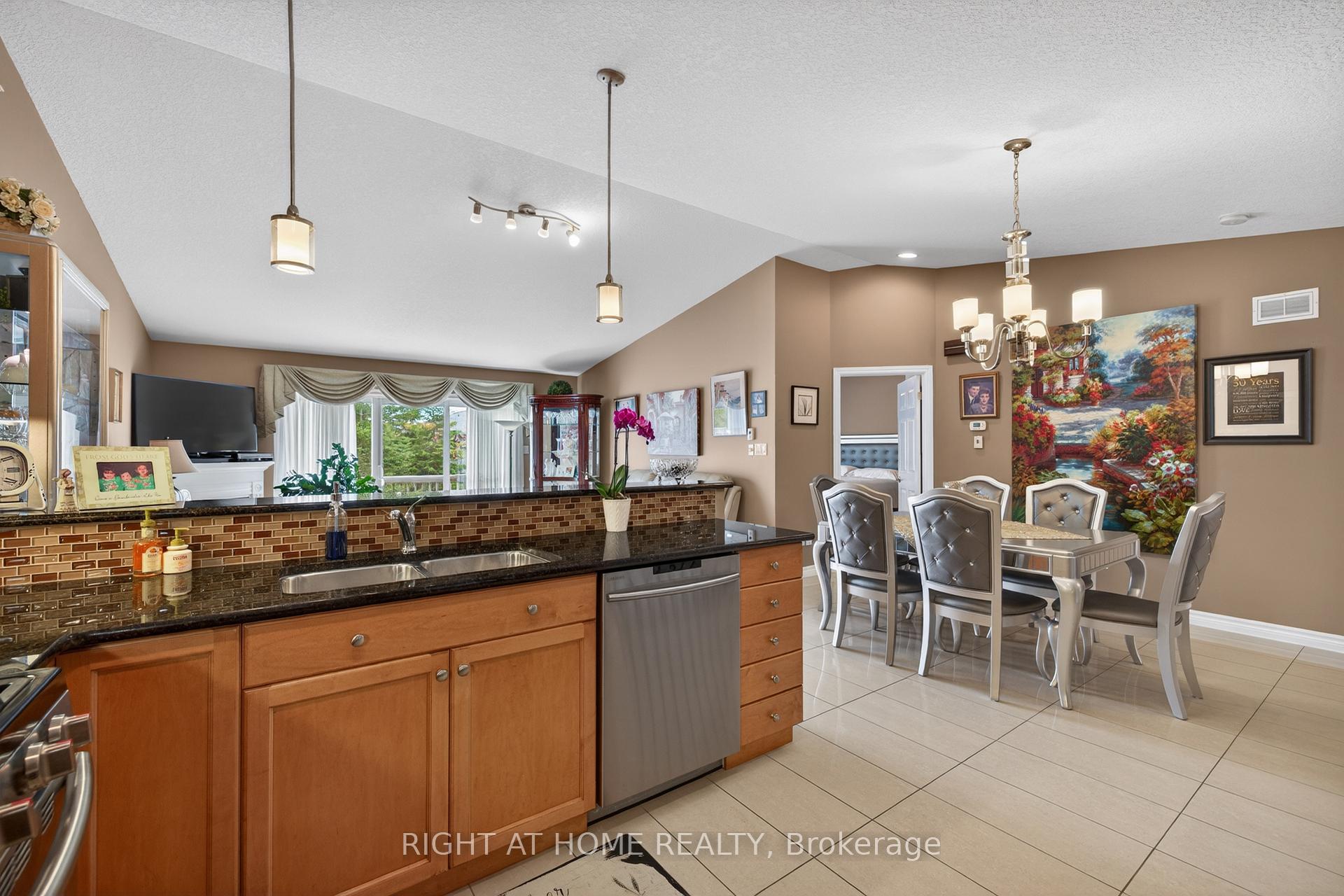 Photo 22 of Unit 21, 2100 Denview Avenue, London, North S — HOMEH