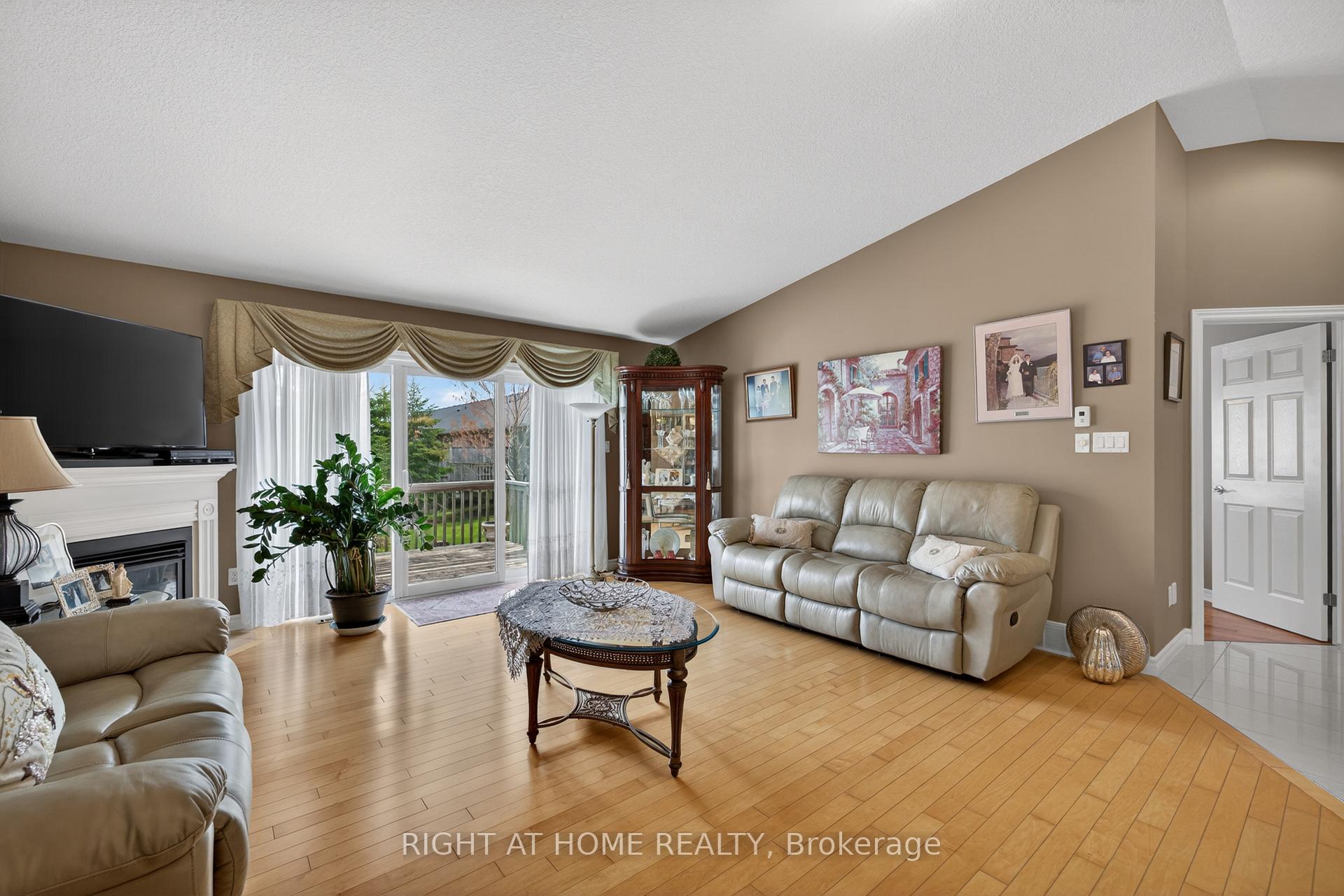 Photo 24 of Unit 21, 2100 Denview Avenue, London, North S — HOMEH