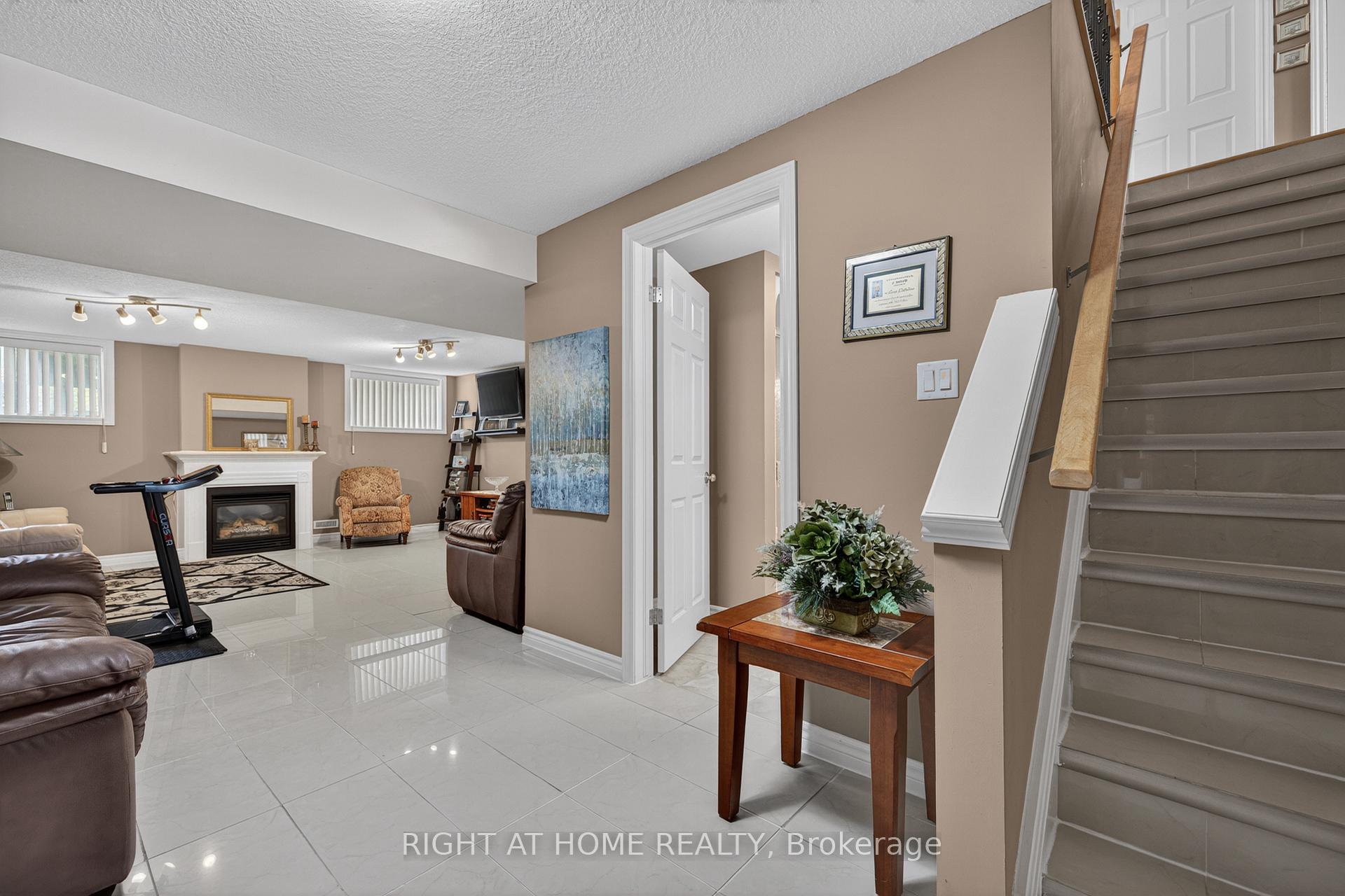 Photo 27 of Unit 21, 2100 Denview Avenue, London, North S — HOMEH
