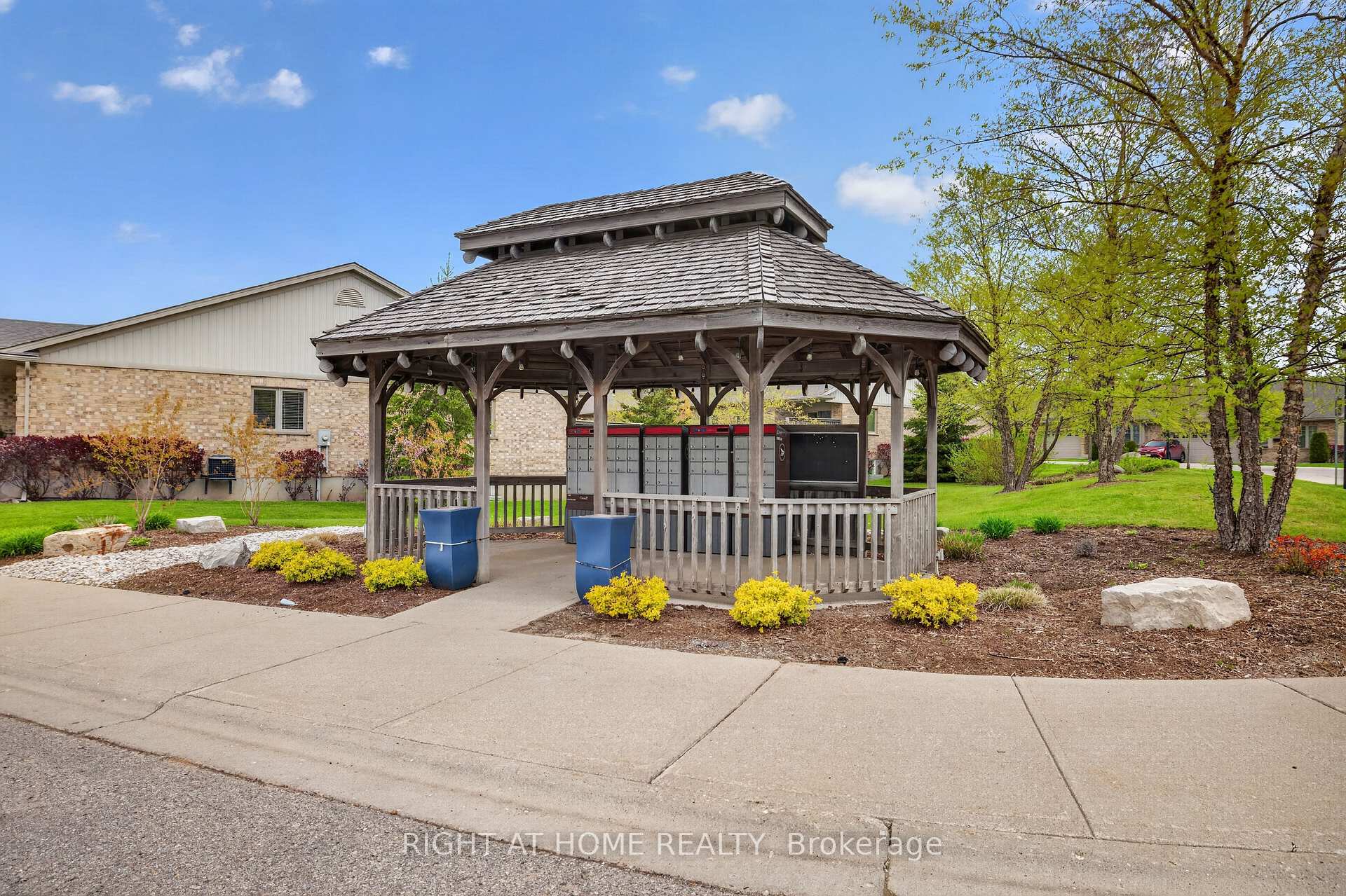 Photo 40 of Unit 21, 2100 Denview Avenue, London, North S — HOMEH