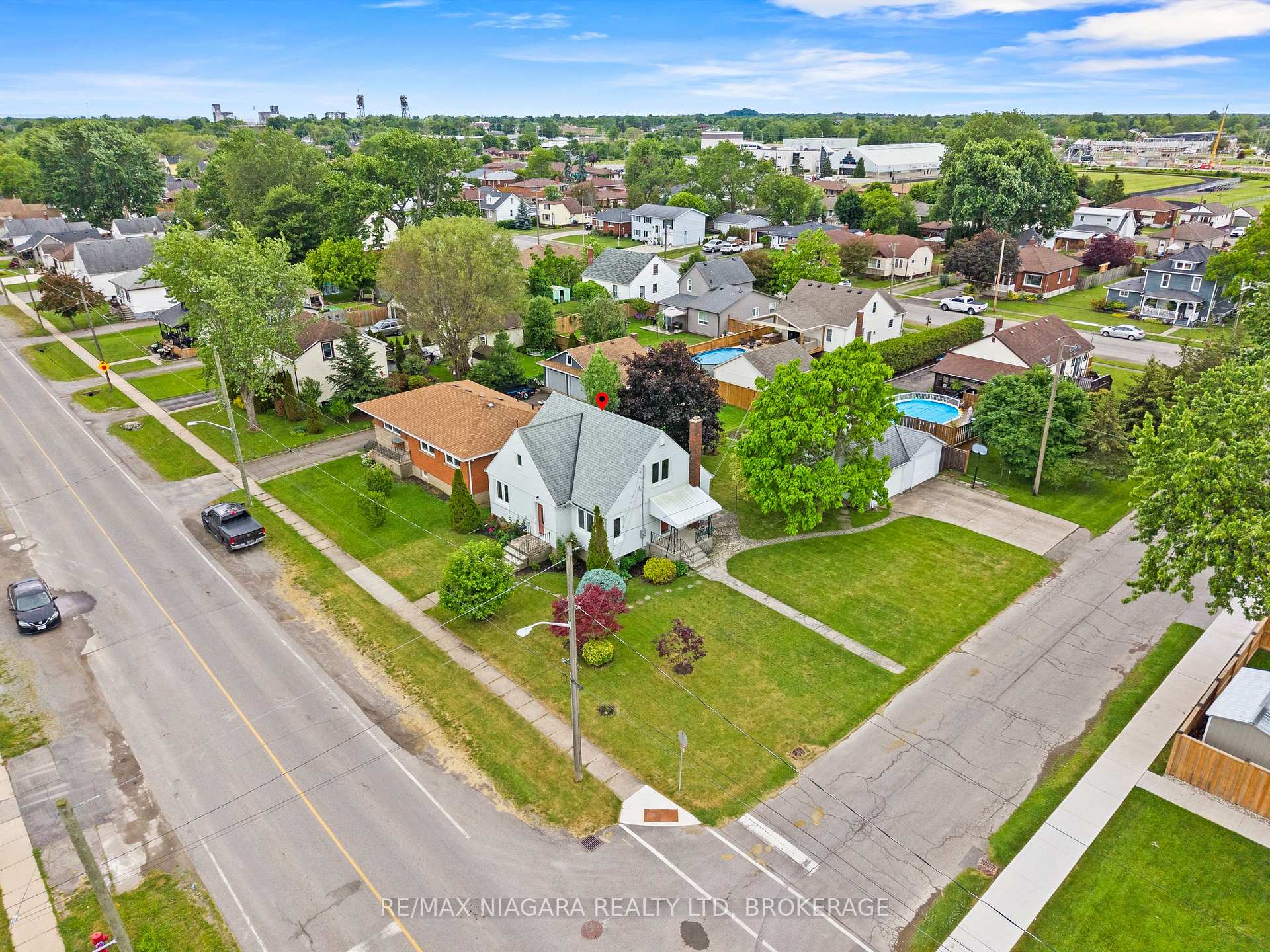 Photo of 230 Wellington Street