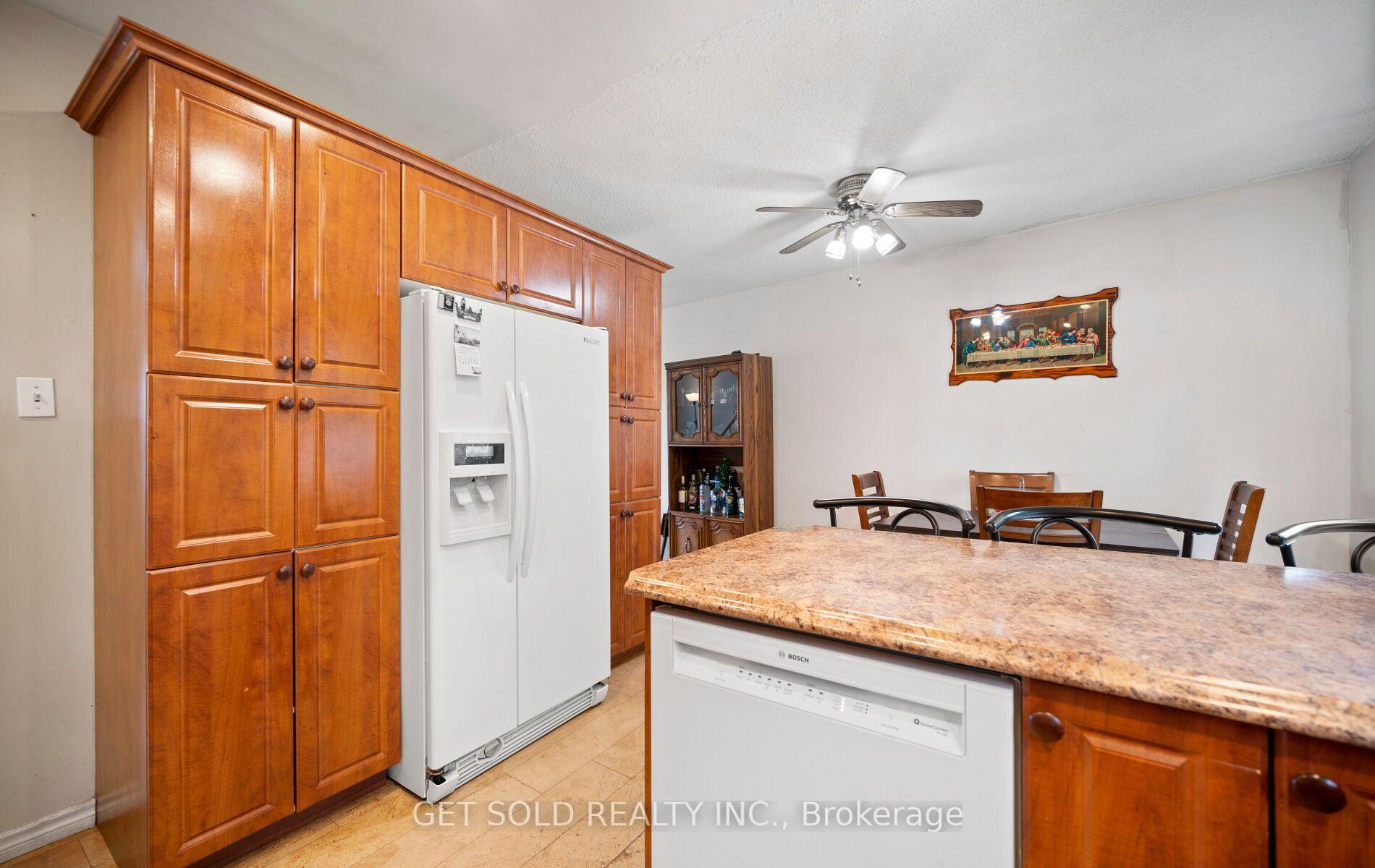 Photo 12 of Unit 5, 5 Kingham Road, Halton Hills, Acton — HOMEH