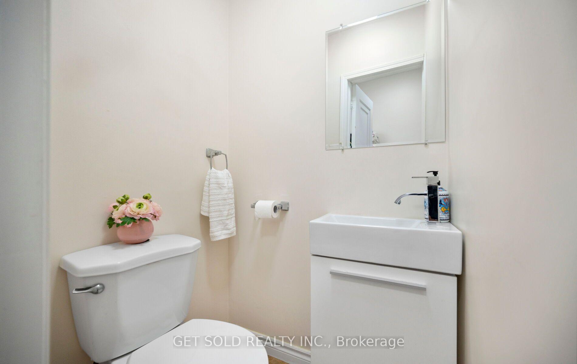 Photo 21 of Unit 5, 5 Kingham Road, Halton Hills, Acton — HOMEH
