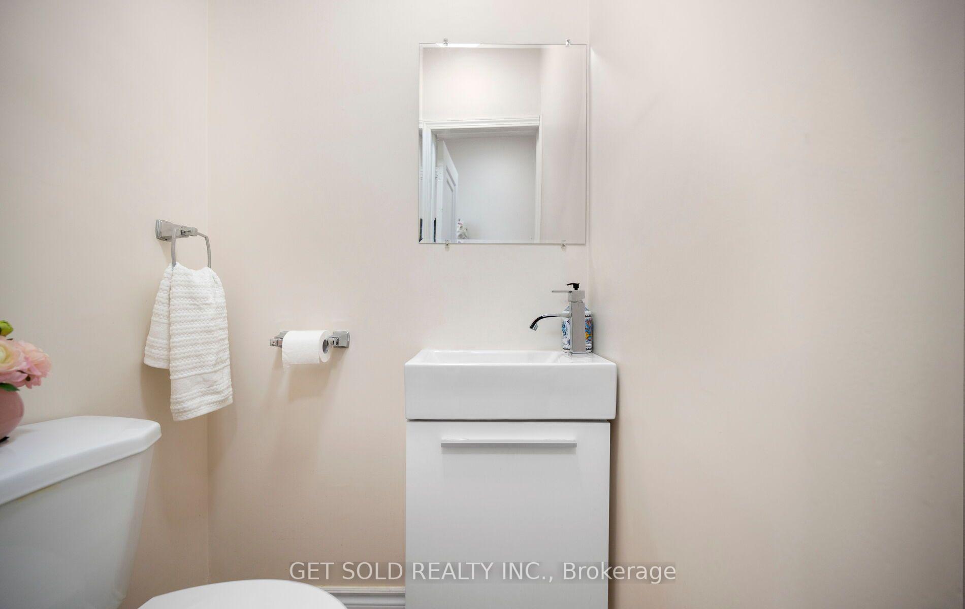 Photo 22 of Unit 5, 5 Kingham Road, Halton Hills, Acton — HOMEH