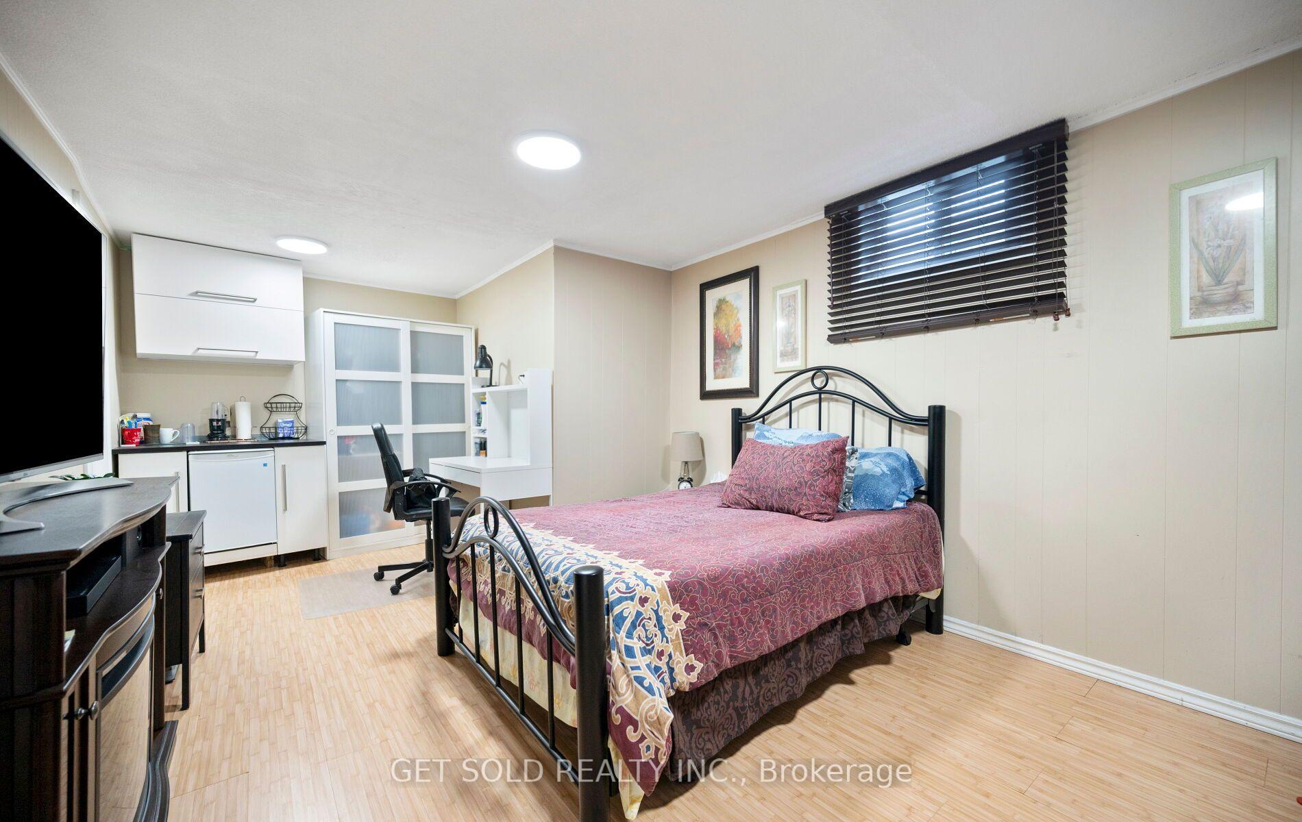 Photo 31 of Unit 5, 5 Kingham Road, Halton Hills, Acton — HOMEH
