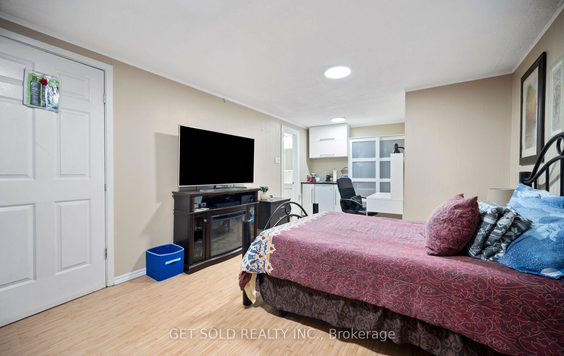 Photo 32 of Unit 5, 5 Kingham Road, Halton Hills, Acton — HOMEH