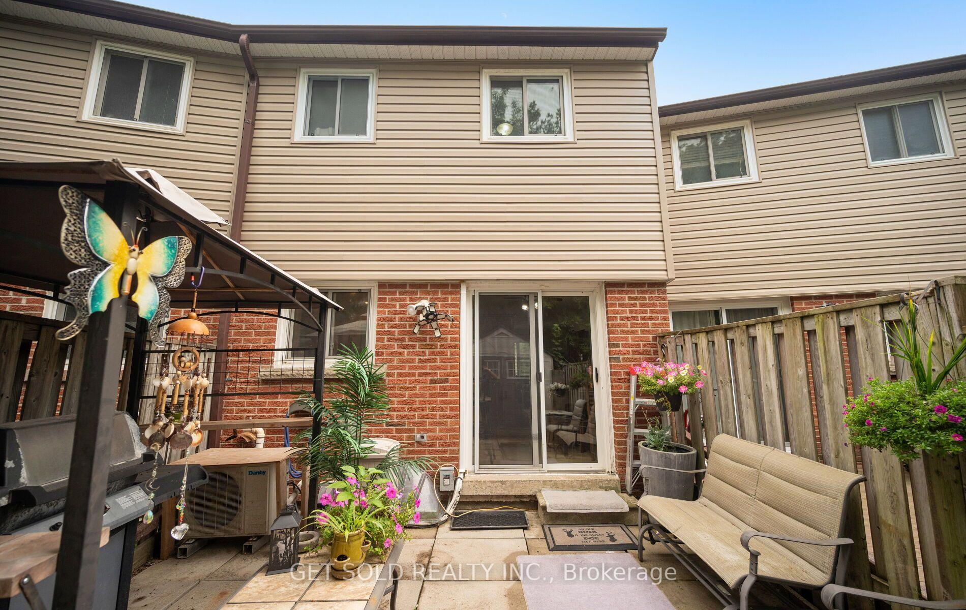 Photo 39 of Unit 5, 5 Kingham Road, Halton Hills, Acton — HOMEH
