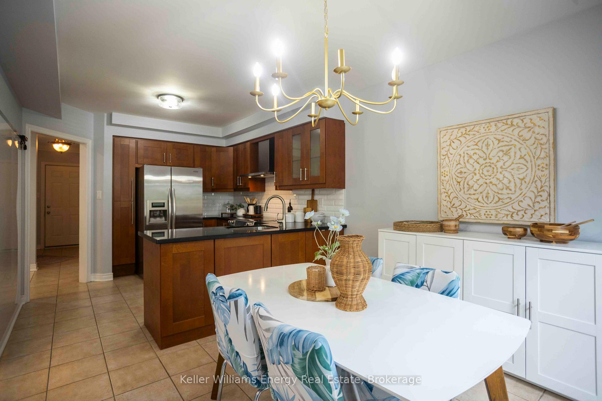 Photo 15 of 113 Isaac Murray Avenue, Vaughan, Maple — HOMEH