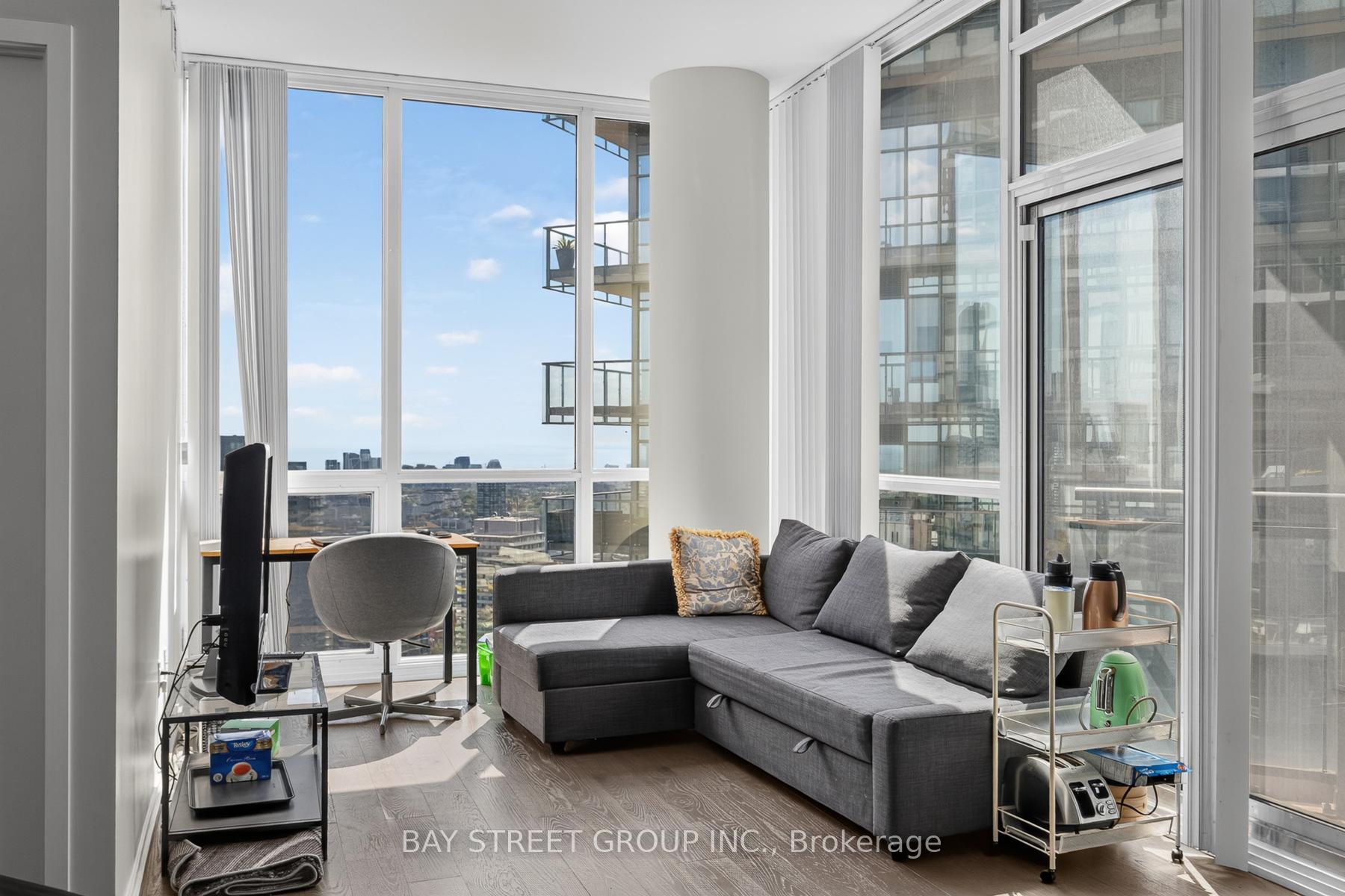 Photo 12 of Unit 5102, 45 Charles Street E, Toronto, Church-Yonge Corridor — HOMEH