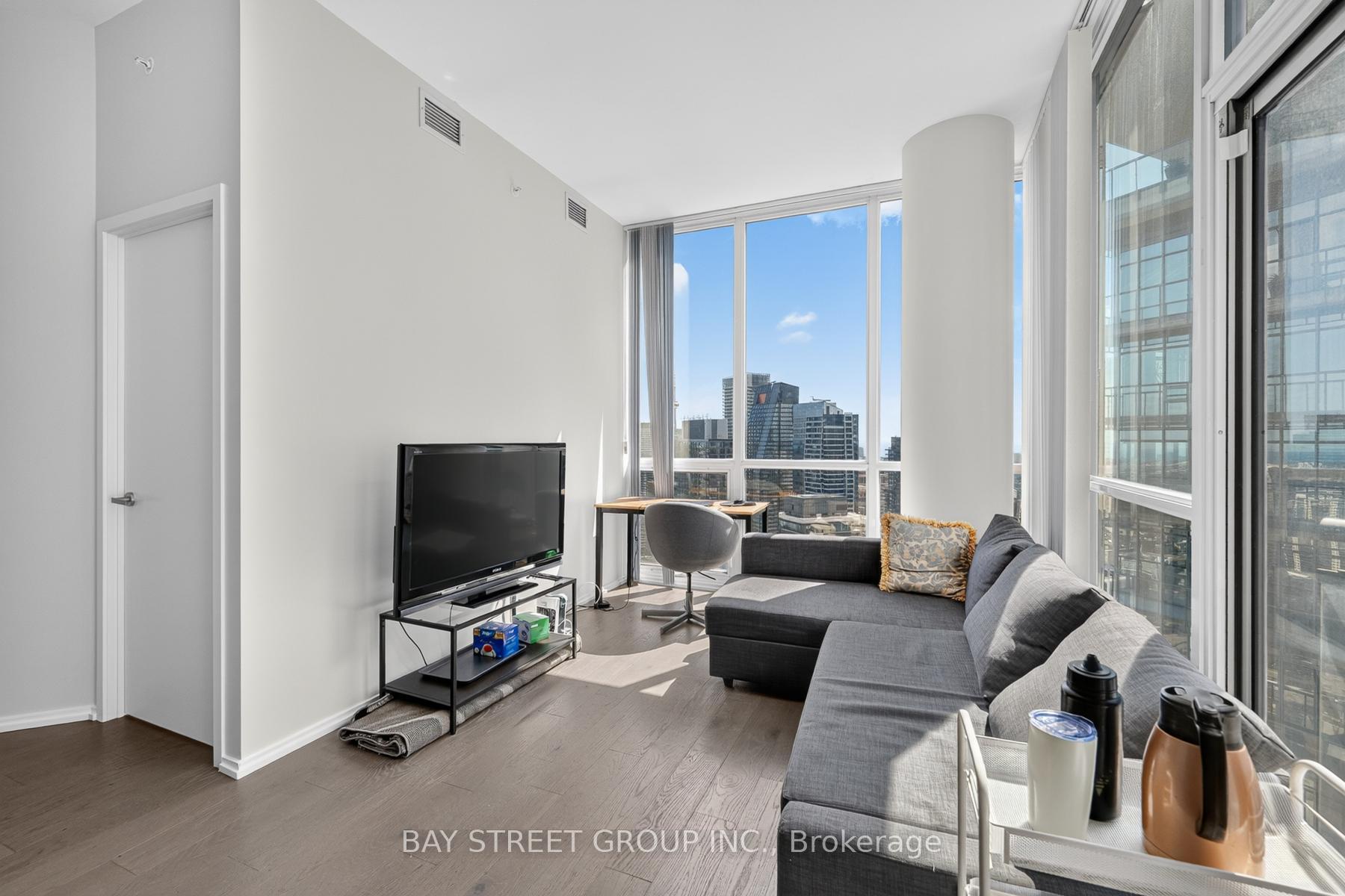 Photo 13 of Unit 5102, 45 Charles Street E, Toronto, Church-Yonge Corridor — HOMEH
